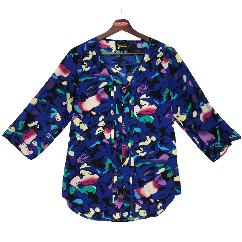 Yumi Kim Women's Size XS Button Front Blouse Blue Floral Long Sleeve Roll Tab